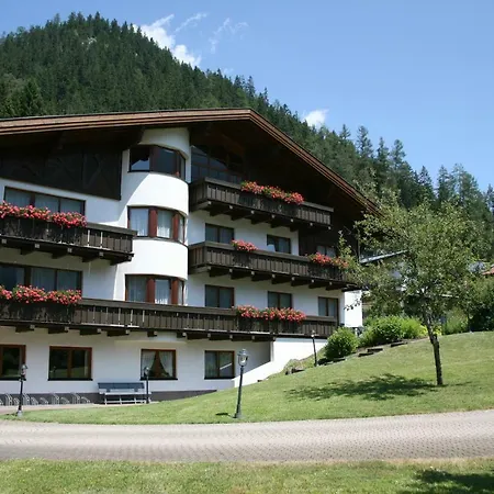 Apartment Haus Montana *