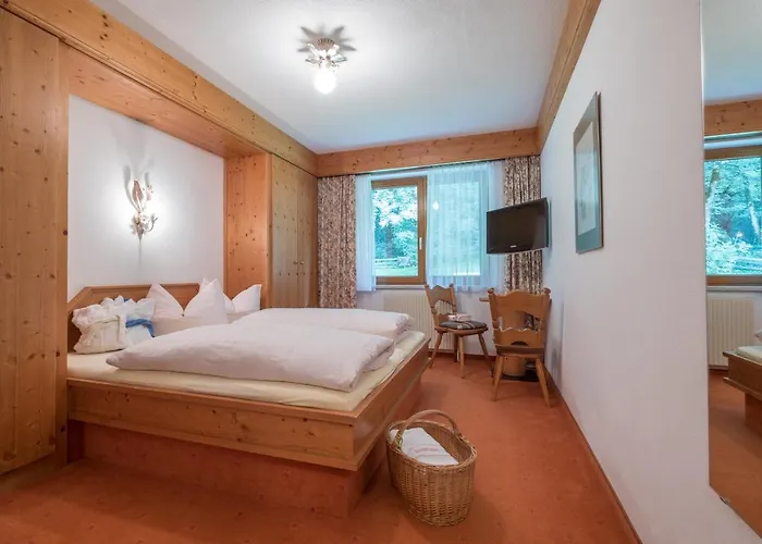 Haus Montana Апартаменты Эльбигенальп