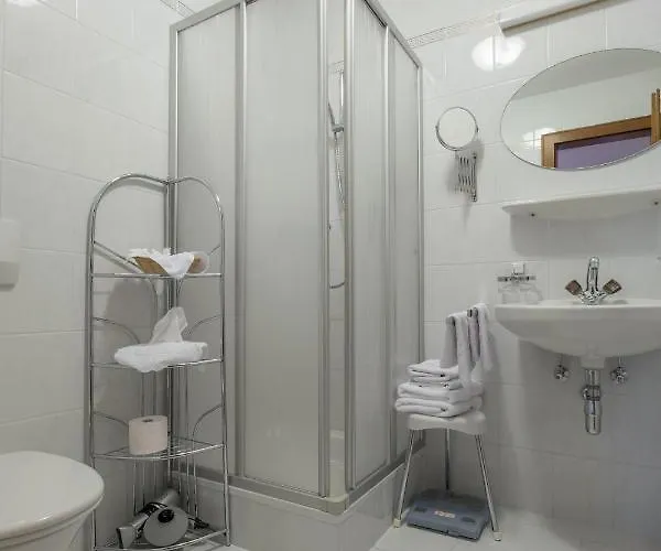 Haus Montana Апартаменты *